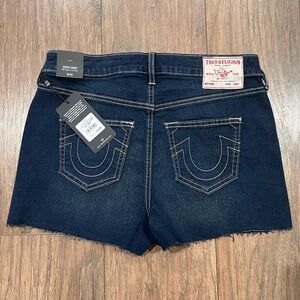 TRUE RELIGION JENNIE SN MR SHORT RAW HEM